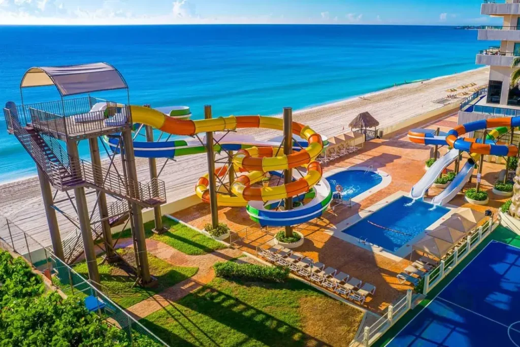 ¿Buscas el Mejor Hotel Familiar Todo Incluido en Cancún? Descubre Crown Paradise Club